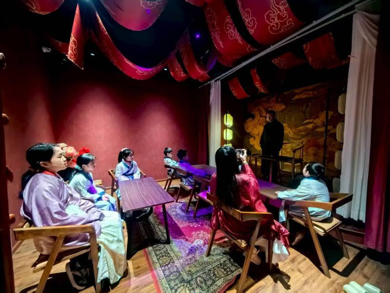 扎鲁特旗互动剧场策划